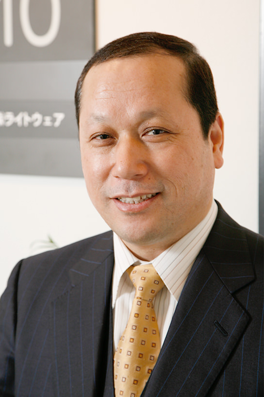株式会社ライトウェア 代表取締役 平野 線治